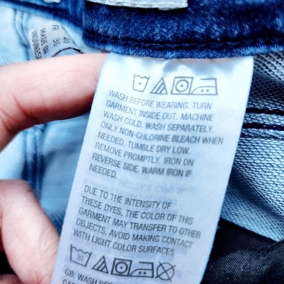 Susan Graver Dark Wash Blue Denim Zip-Front Straight Leg Jeans Women's 2 EUC - Picture 7 of 7